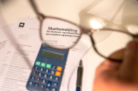Fristen for å sende inn årets skattemelding er 30. april. Få dager før fristen har flere hundre tusen nordmenn ennå ikke åpnet skattemeldingen sin.