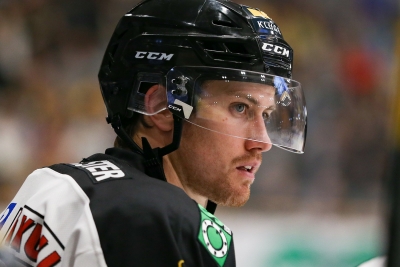 Stephan Vigier noterte tre målpoeng og satte inn vinnermålet da Stavanger slo Frisk Asker 4-2 og tok seg opp i ryggen på serieleder Storhamar.