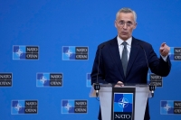 Nato-sjef Jens Stoltenberg vil ha medlemslandene med på opprettelsen av et femårig fond på 100 milliarder euro til Ukraina.