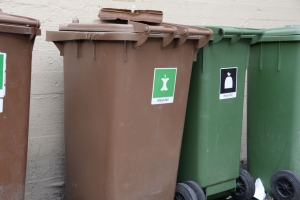 Bør HRA fryse prisene?