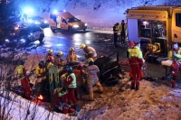 Politiet varslet om frontkollisjon mellom to biler på E134 ved Drammen.