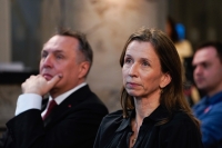 Justis- og beredskapsminister Astri Aas-Hansen (Ap) mener omfanget av vold og mishandling i nære relasjoner er opprørende.