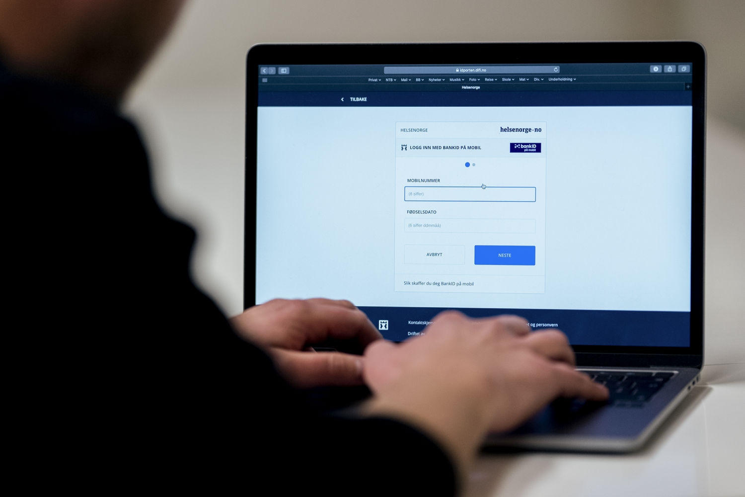 Ti tjenester har vært omfattet av problemene med tjenestenektangrep denne uka, deriblant ID-porten, MinID, Altinn og E-innsyn. Etter angrepet startet natt til mandag, bedret situasjonen seg utover mandag morgen og formiddag, før forverringen på kvelden.
